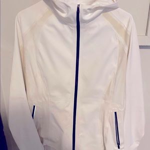 Lululemon Cross Chill Jacket EUC Size 10
